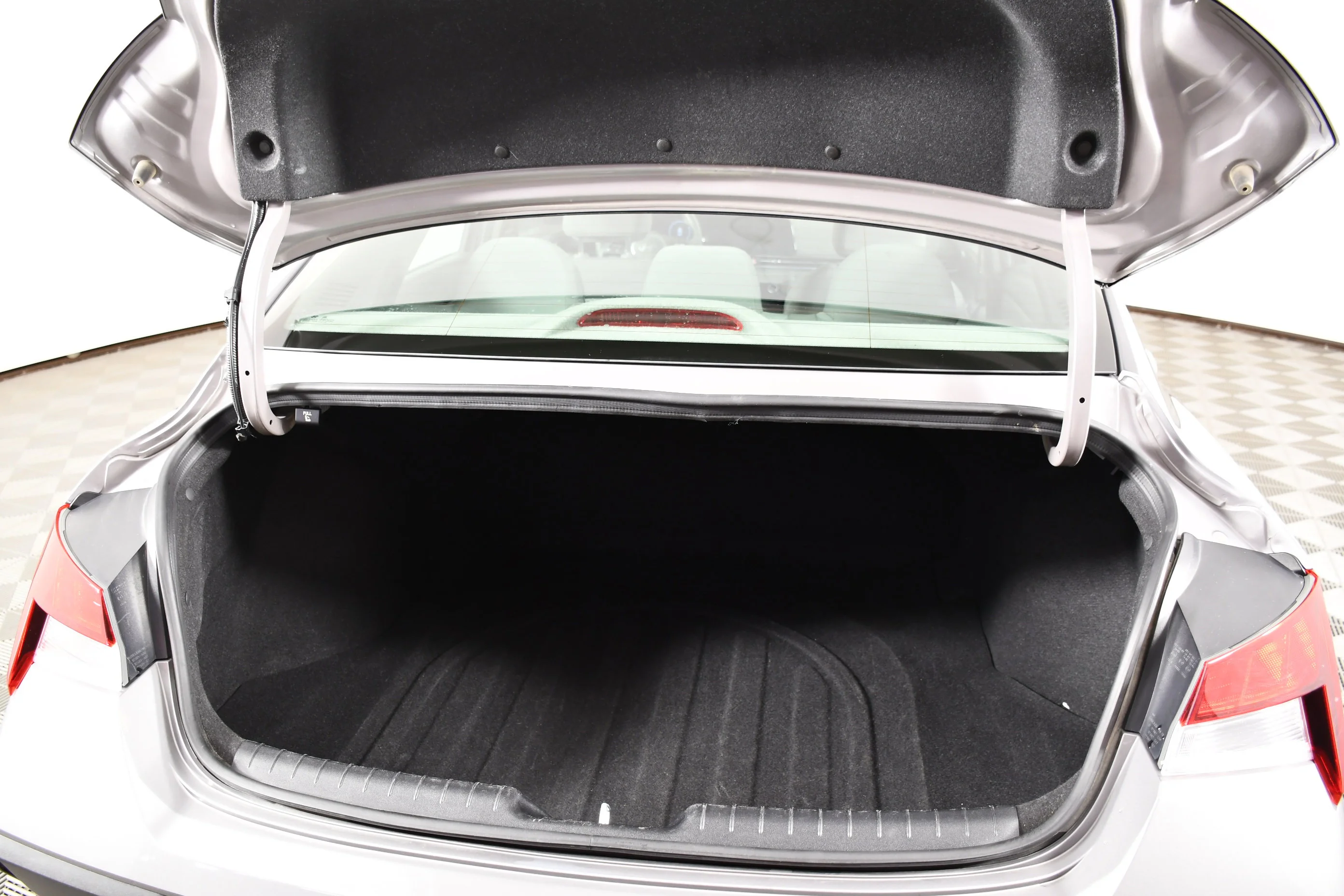 Used 2024 Fluid Metal Hyundai SEL image 49