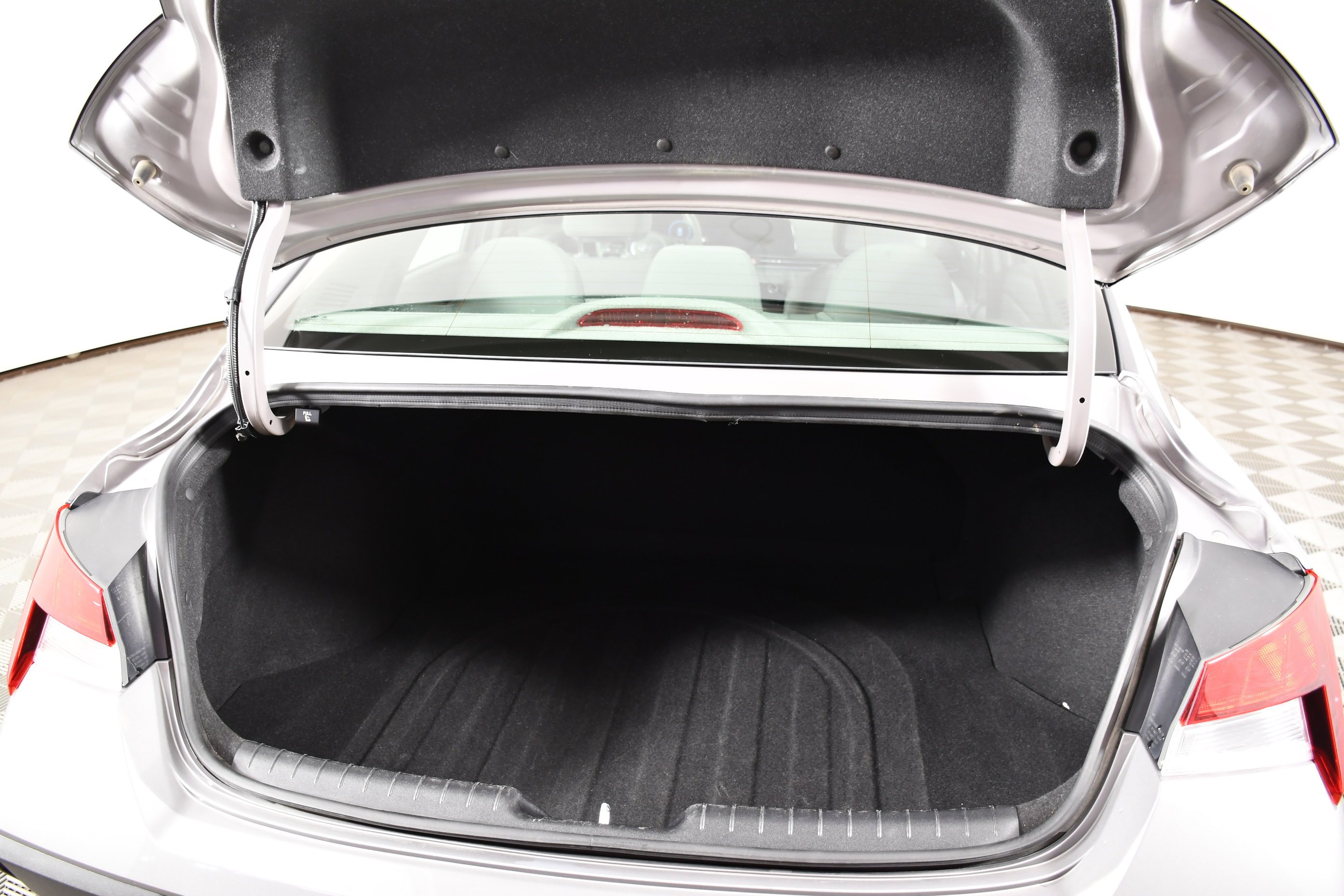 Used 2024 Fluid Metal Hyundai SEL image 49