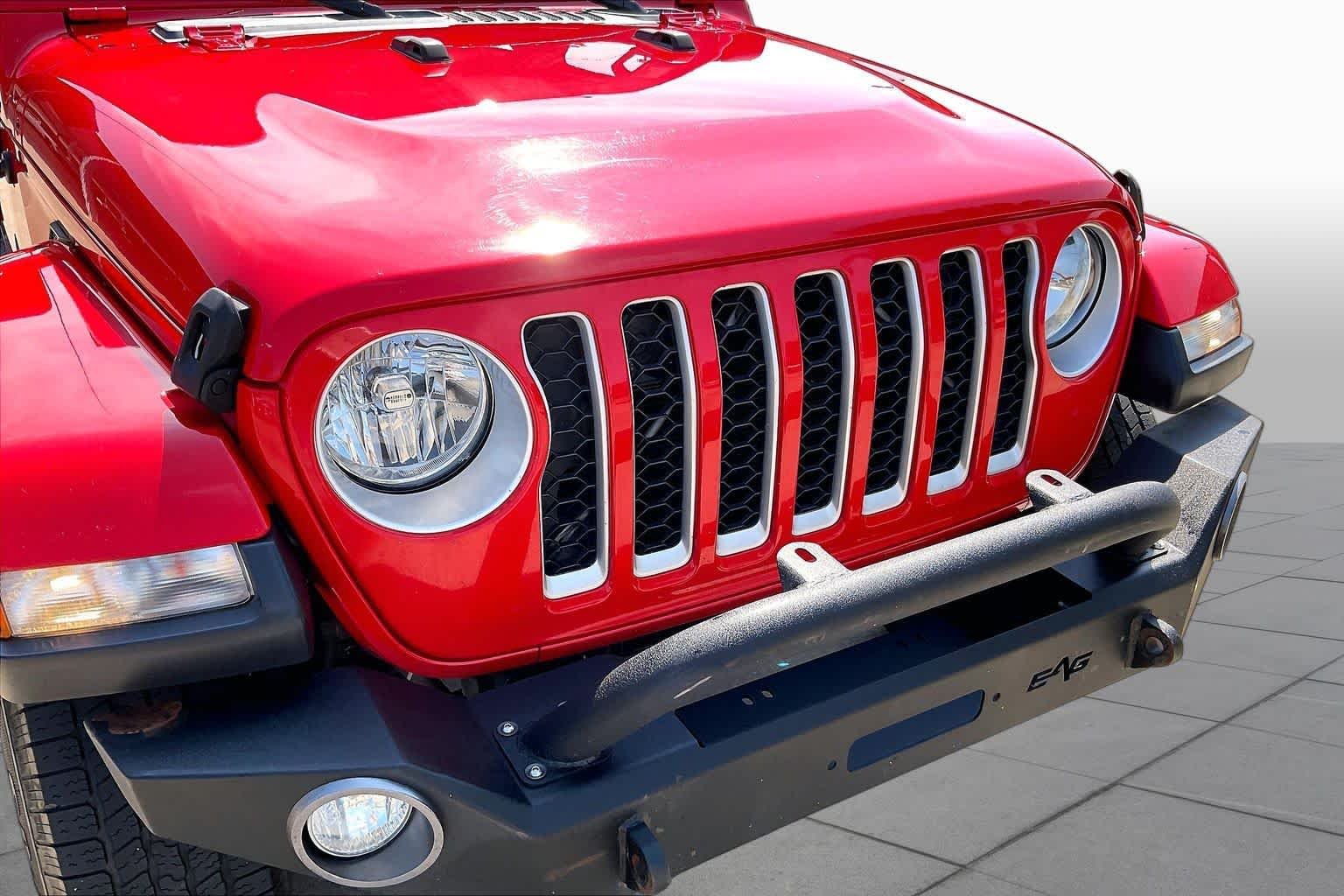 Used 2020 Firecracker Red Clearcoat Jeep Overland image 29
