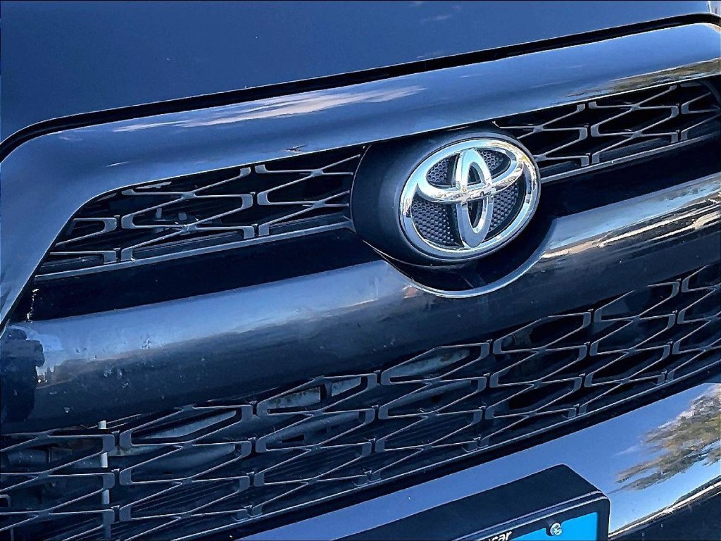 Used 2017 Black Toyota SR5 Premium image 30