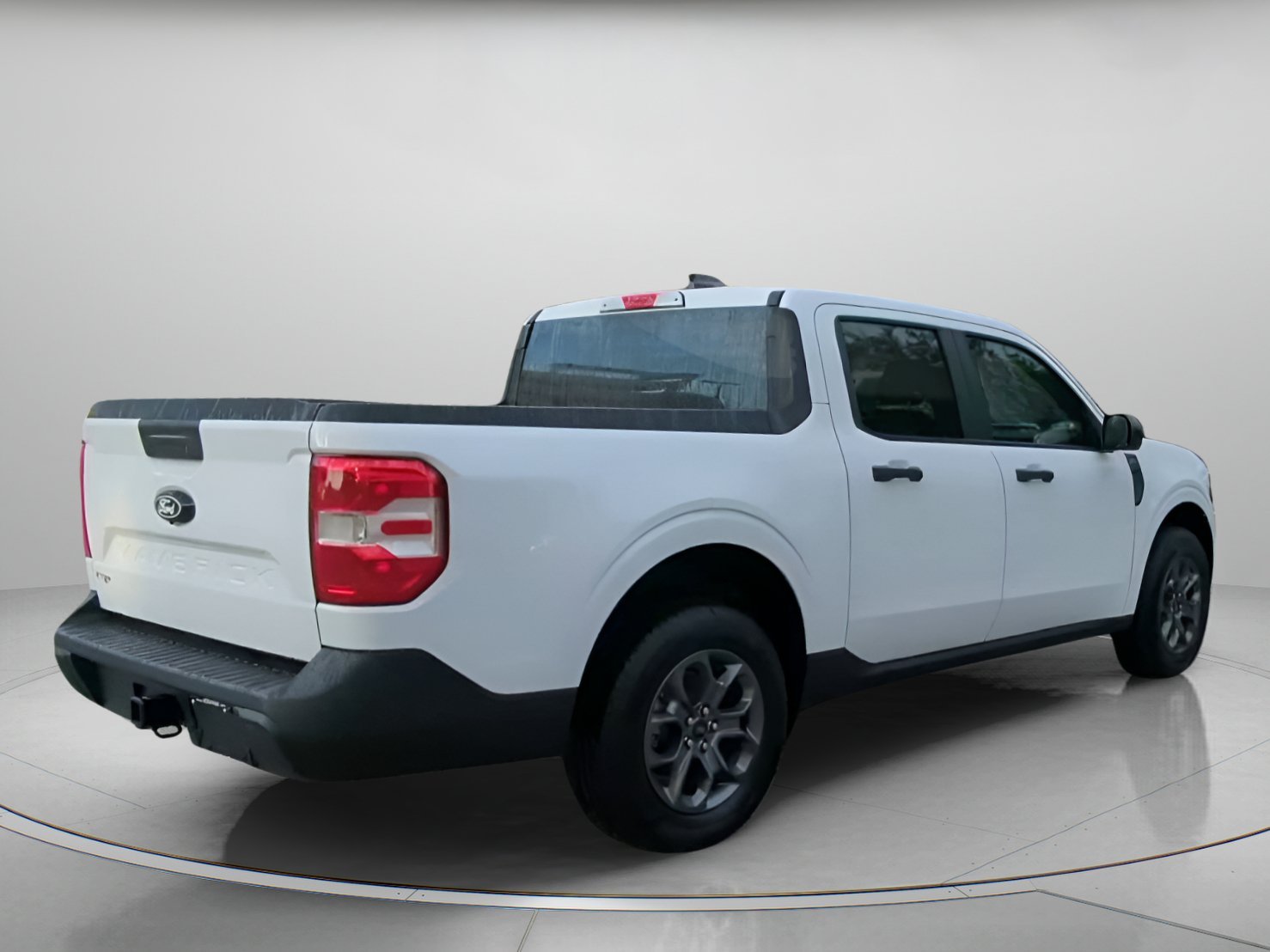 New 2026 Oxford White Ford XLT image 26