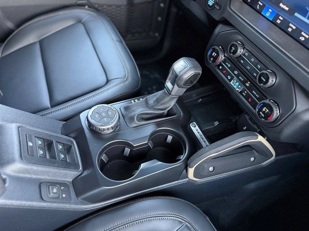 New 2026 Avalanche Gray Ford Badlands® image 24