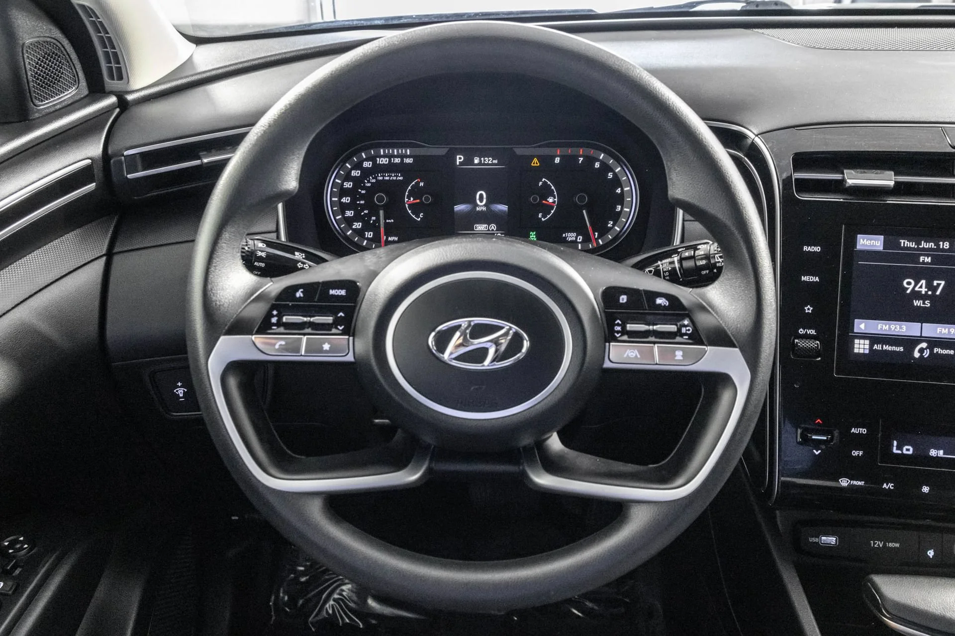 Used 2024  Hyundai SEL image 28