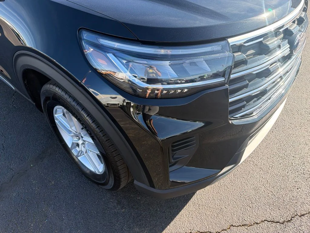 Used 2025 Black Ford Active image 14