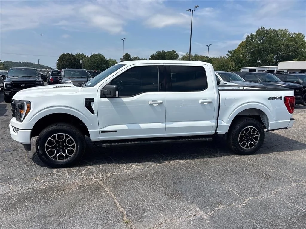 Used 2023 White Ford XLT image 4