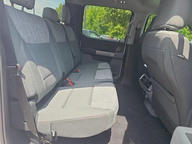 Used 2023 White Ford XLT image 11