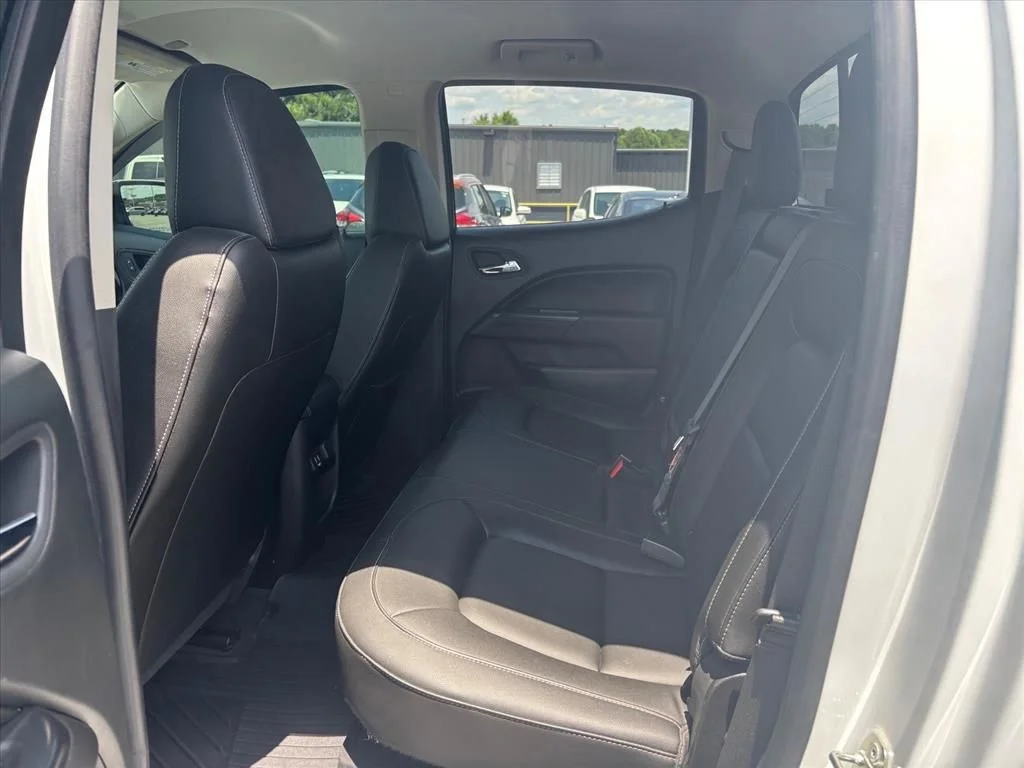 Used 2019 White Chevrolet ZR2 image 12