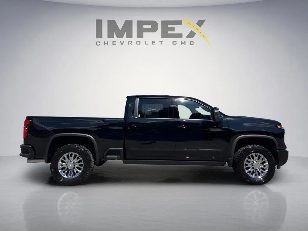 Used 2026 Black Chevrolet High Country image 8