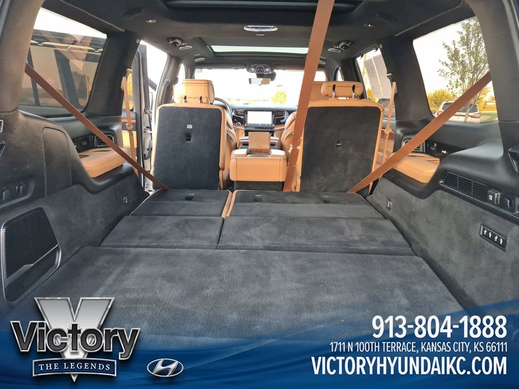 Used 2022 Silver Jeep Series III image 24