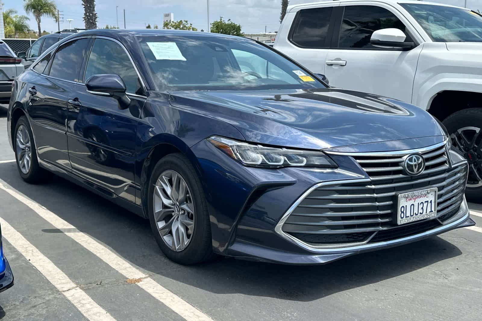Certified Used 2019 Parisian Night Pearl Toyota XLE image 2