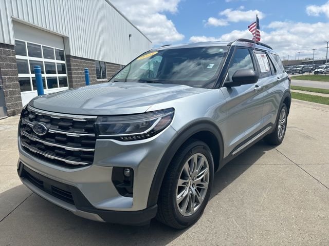 Used 2025 Silver Ford Active image 3