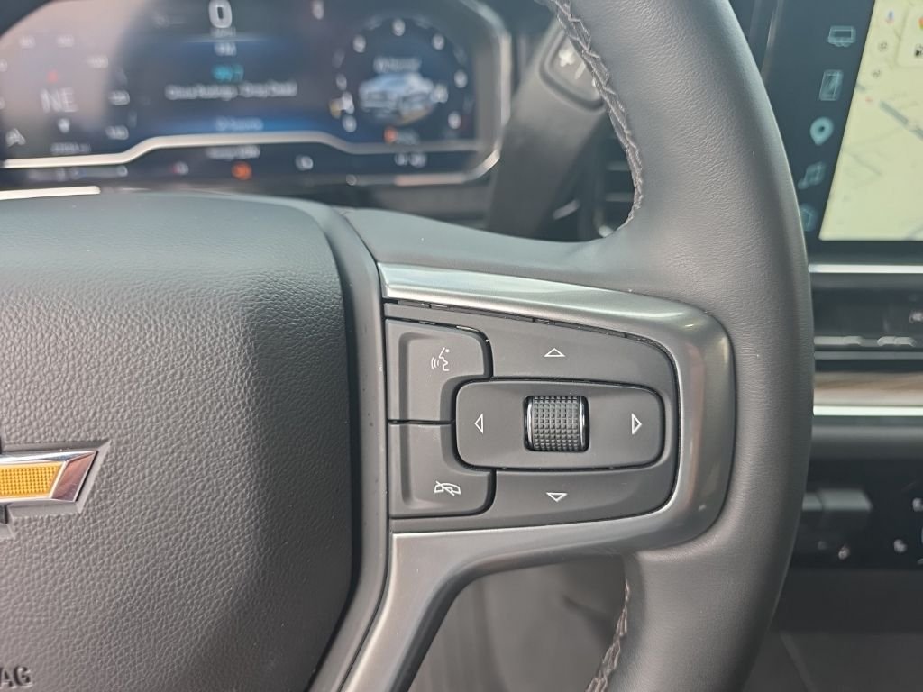 Used 2024 Gray Chevrolet LT image 19