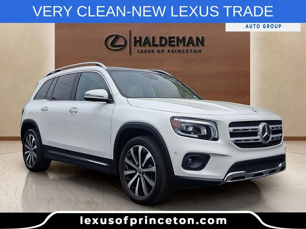 2022 Mercedes-Benz GLB GLB 250 4MATIC's photo