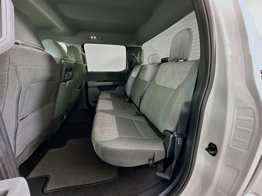 Used 2023 Oxford White Ford XLT image 23