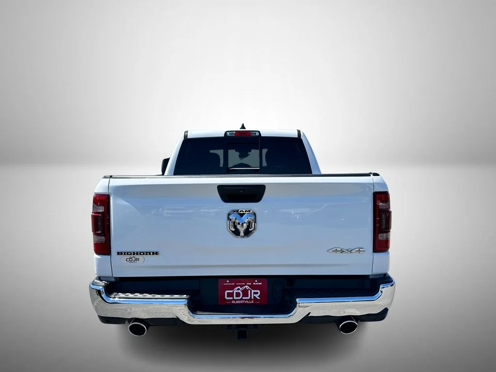 Used 2023 White Ram Big Horn/Lone Star image 9