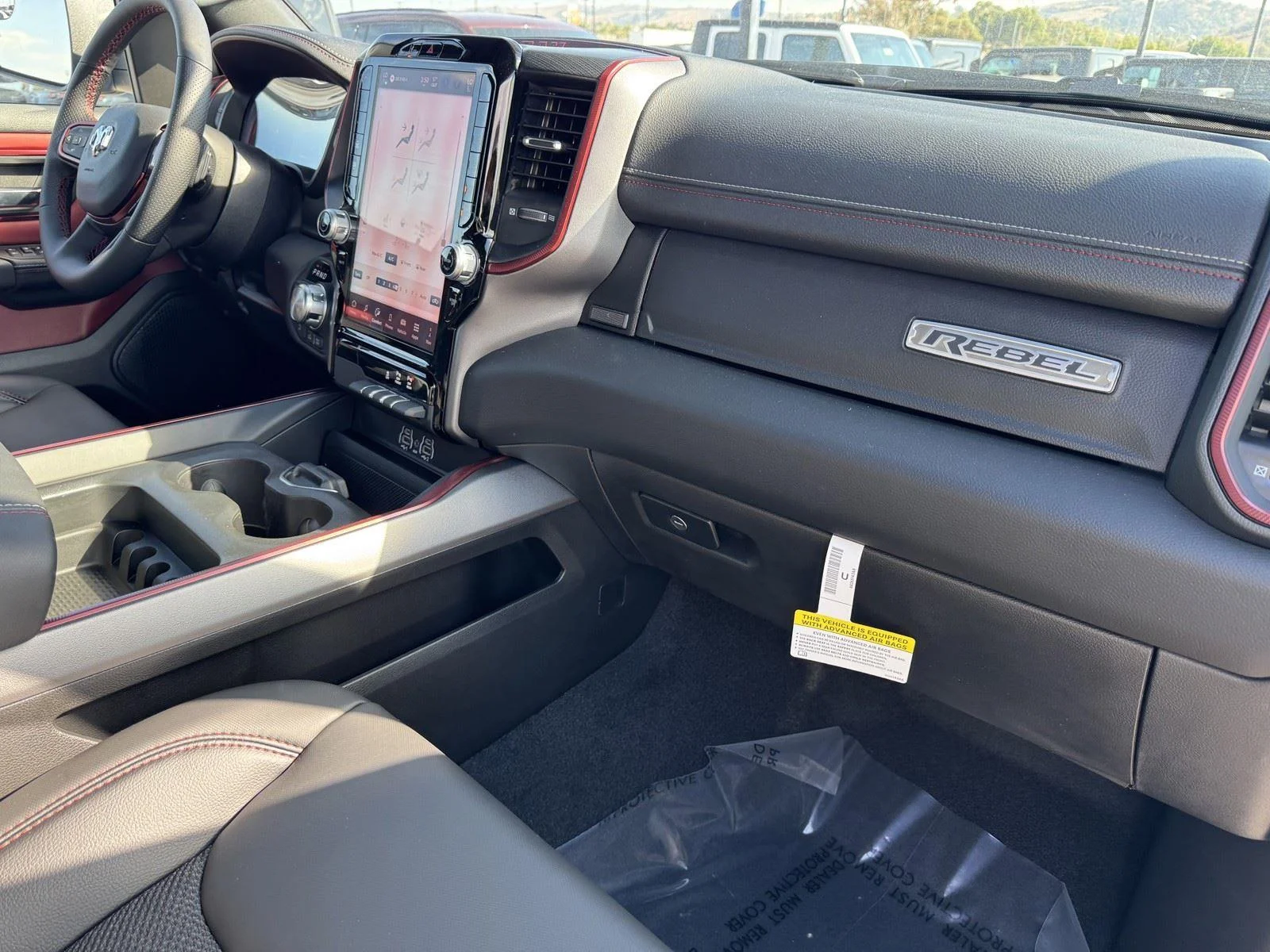 2026 RAM 1500 Rebel - Photo 7