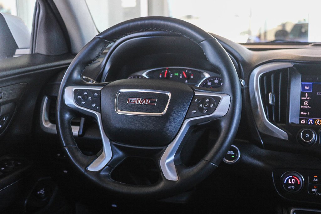 Used 2023 White GMC SLT image 15