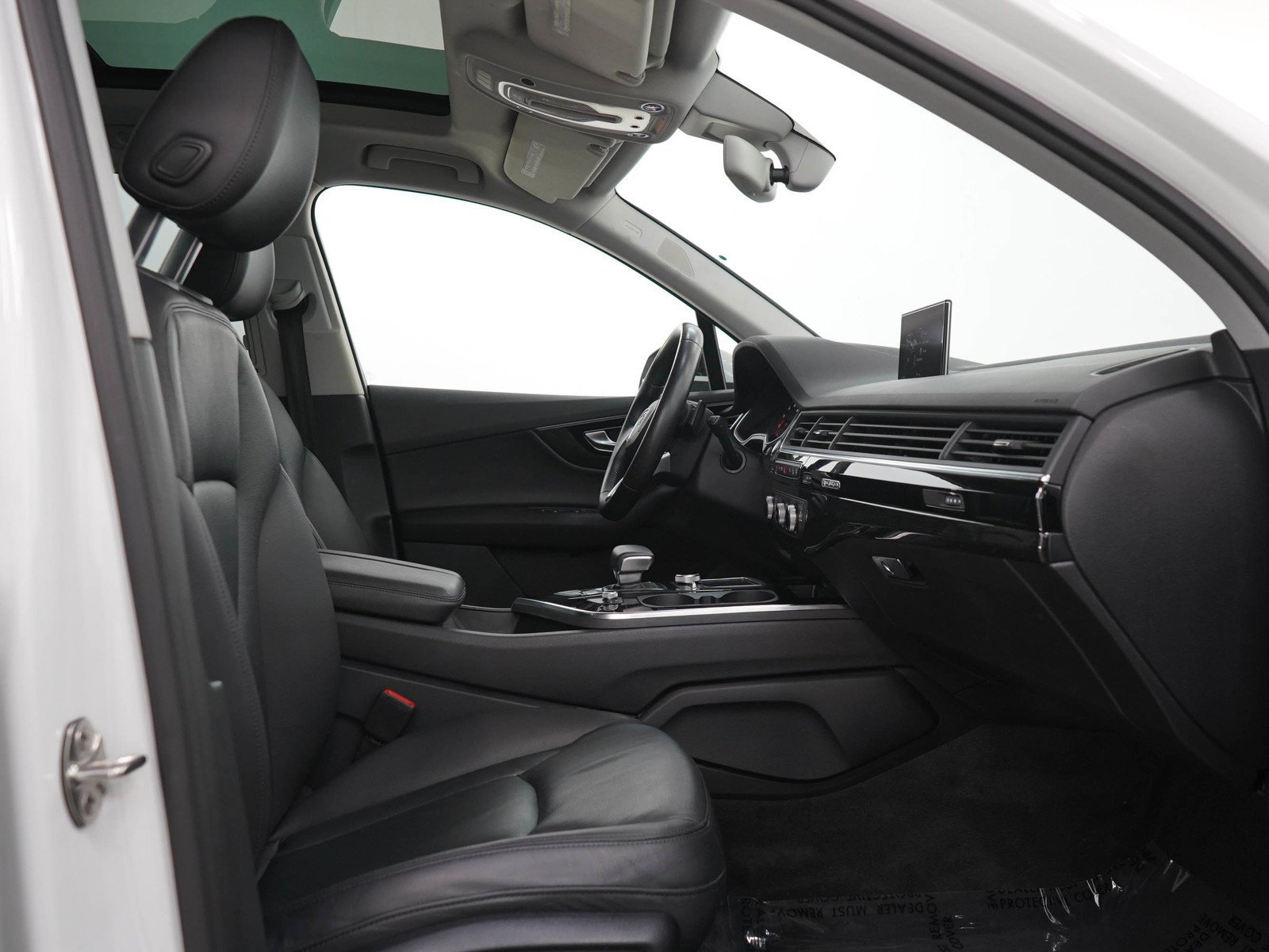 Used 2017 White Audi quattro image 14
