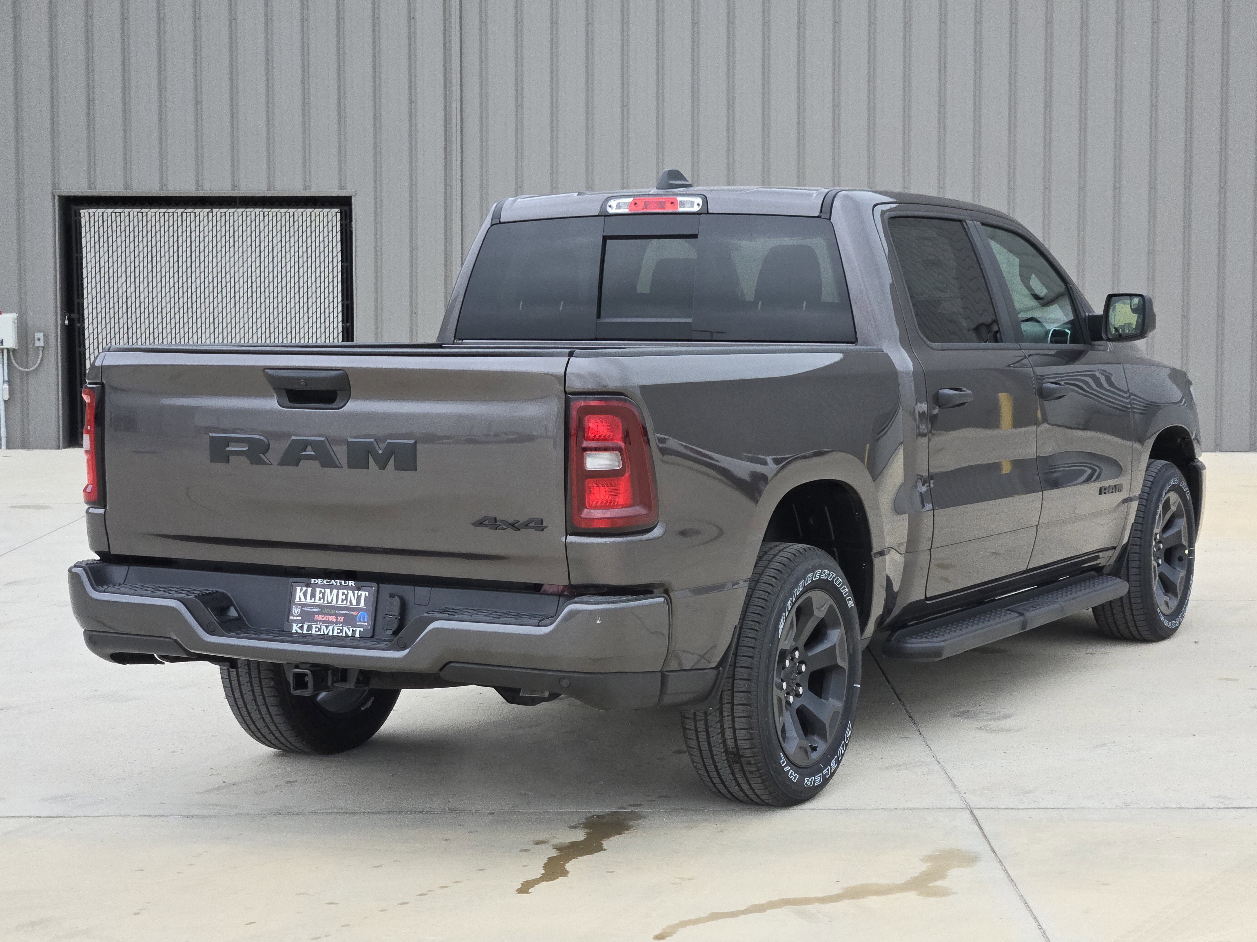 New 2026 Granite Crystal Metallic Clear-Coat Exterior Paint RAM Express image 5
