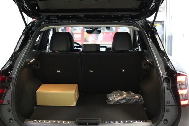 2026 Nissan KICKS SR - Photo 21