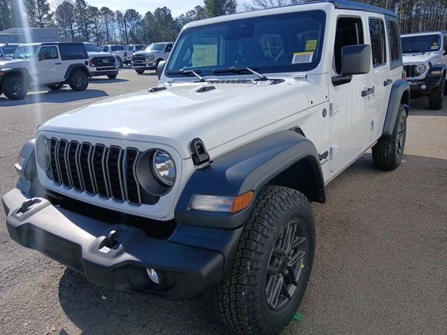 New 2026 Bright White Clear-Coat Exterior Paint Jeep Sport S image 9