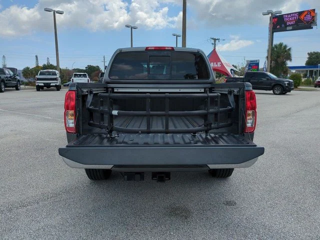 Used 2016 Gray Nissan SV image 12