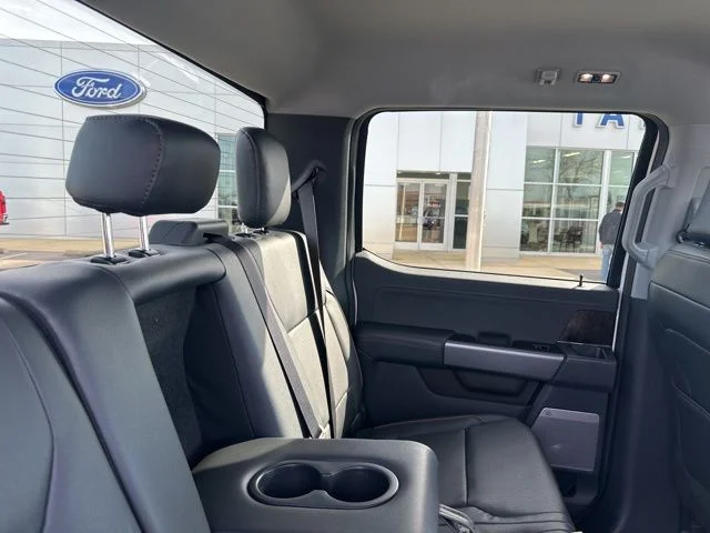 2026 Ford F-350 Super Duty Chassis Cab Lariat - Photo 14