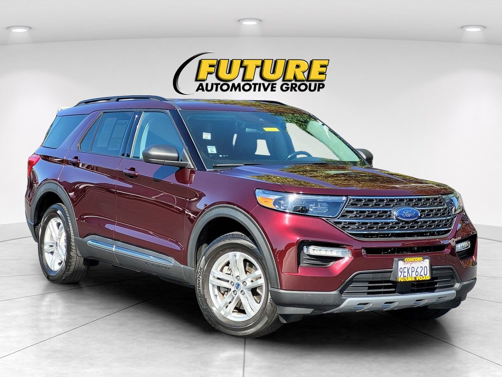 2022 Ford Explorer XLT 4WD's photo