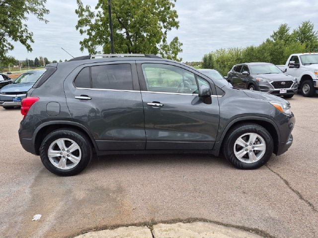 Used 2018 Gray Chevrolet LT image 8