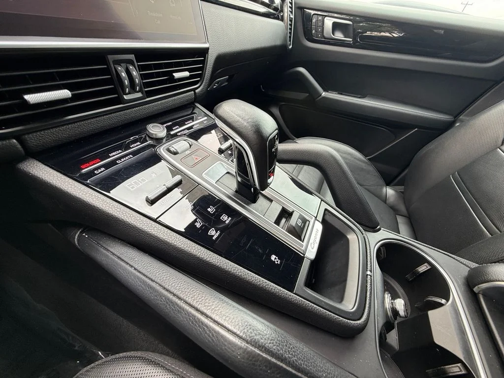 Used 2023  Porsche Platinum Edition image 22