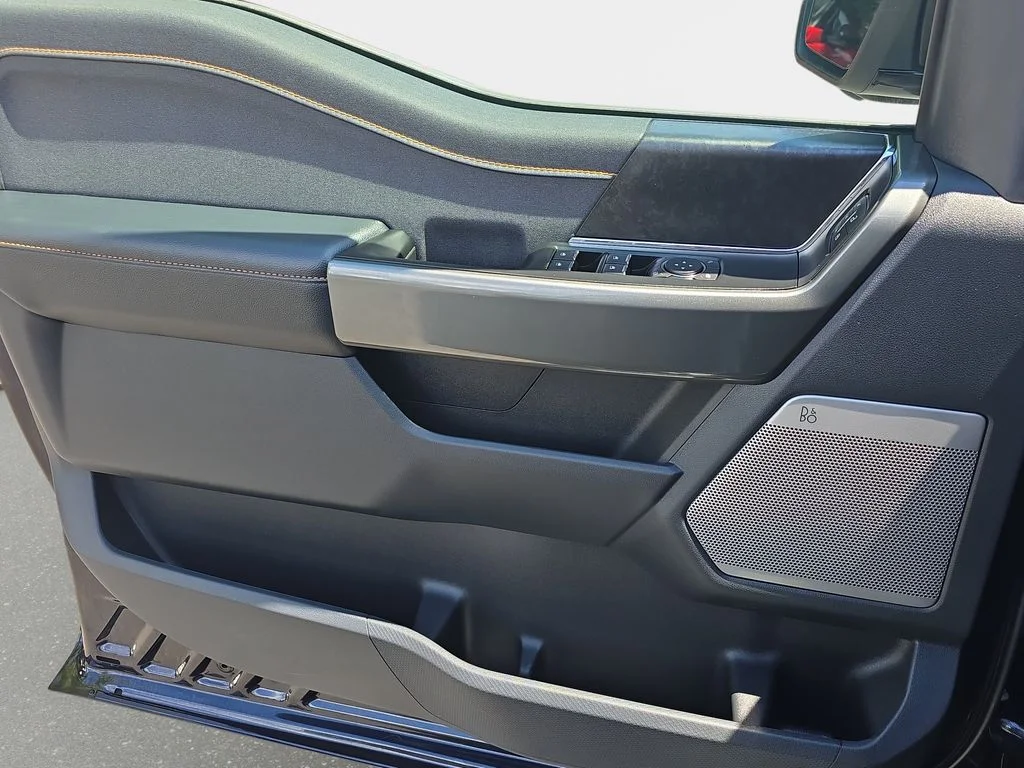Used 2022 Blue Ford Tremor image 30