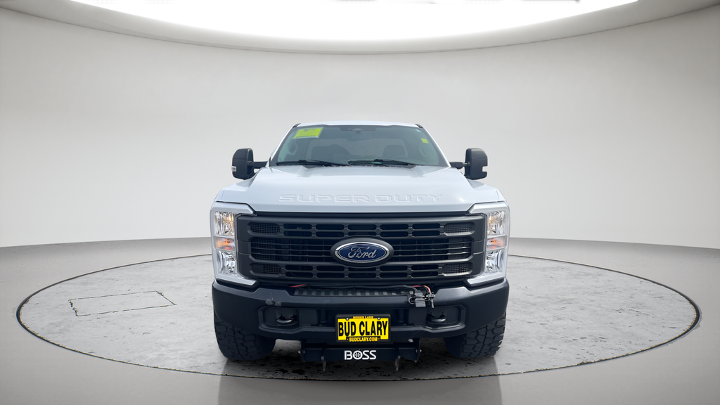 Used 2023 White Ford XL image 8