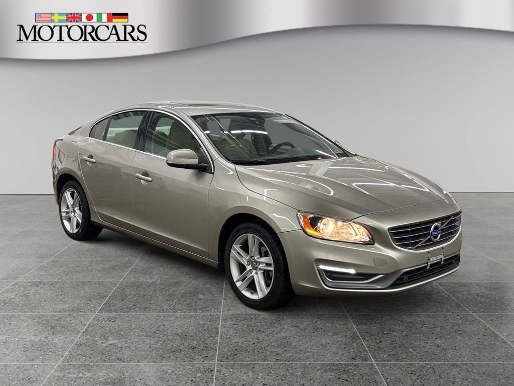 Used 2015 Seashell Metallic Volvo T5 Premier image 1