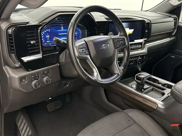 Used 2023 Gray Chevrolet RST image 7