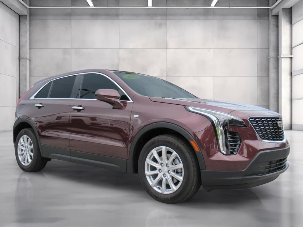 Used 2023  Cadillac Luxury image 1