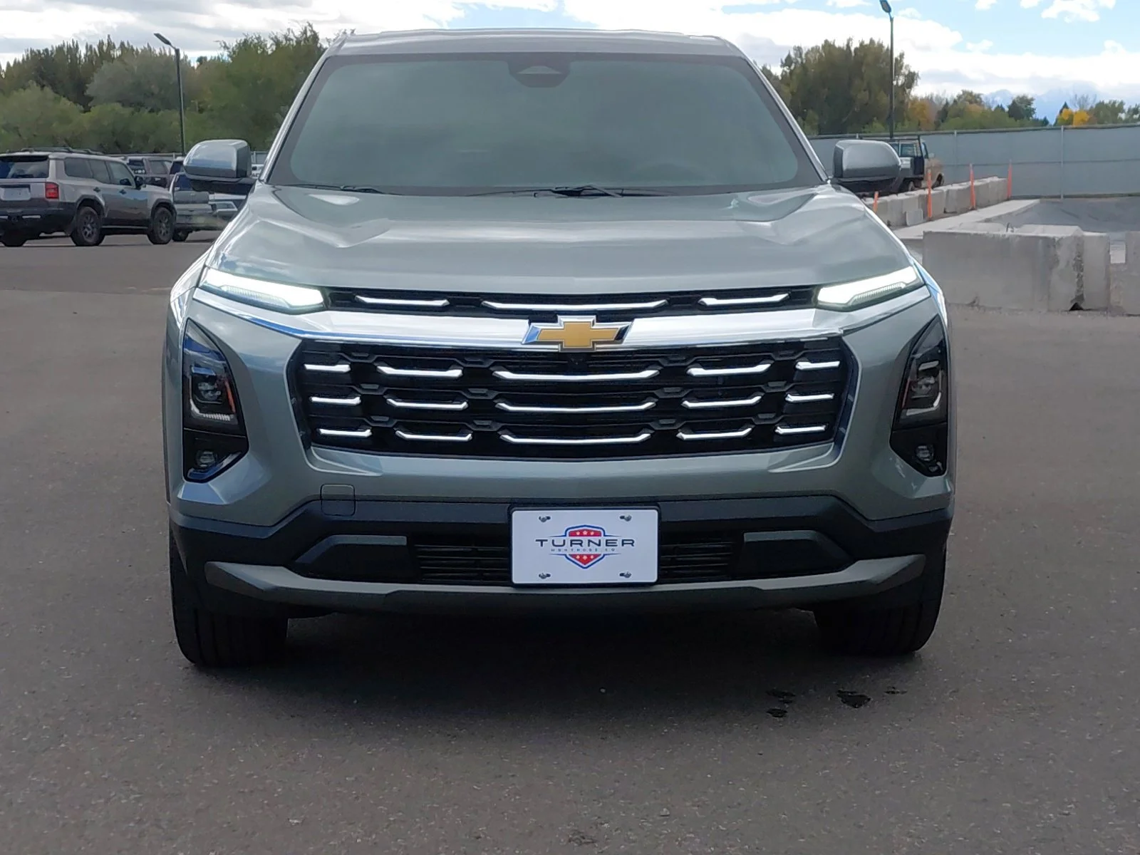 2027 Chevrolet Equinox LT - Photo 8