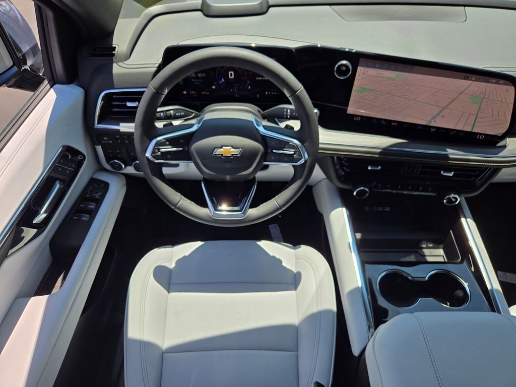 2025 Chevrolet Suburban Premier - Photo 8