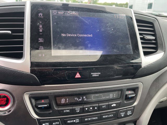 Used 2018 Silver Honda EX-L image 16