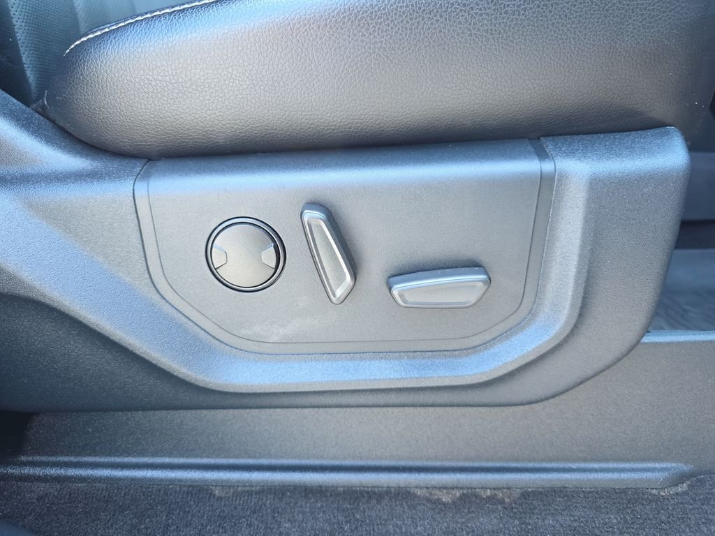 Used 2020 Lead Foot Ford Lariat image 33