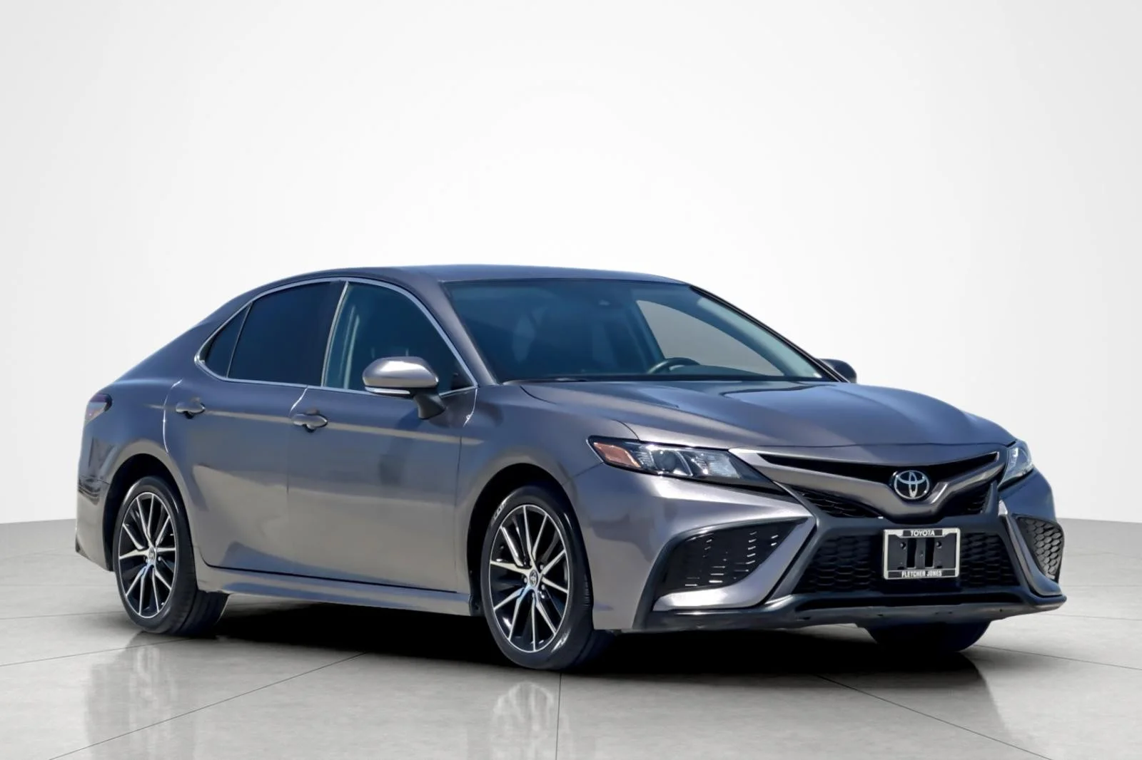 Certified Used 2022 PRE DAWN MICA Toyota SE image 7
