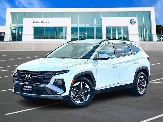 Pre-Owned 2026 Hyundai Tucson Smartstream 2.5L I-4 port/direct injection, DOHC, CVVT variable valve control, regular unleaded, engine with 187HP FWD SEL