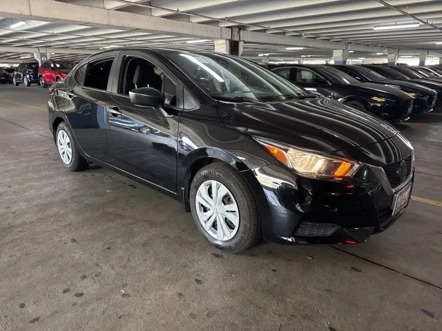 Used 2021 Black Nissan 1.6 S image 2