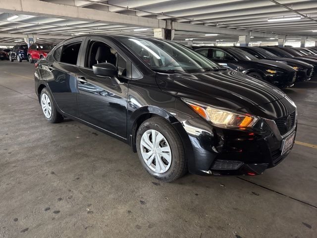Used 2021 Black Nissan 1.6 S image 2
