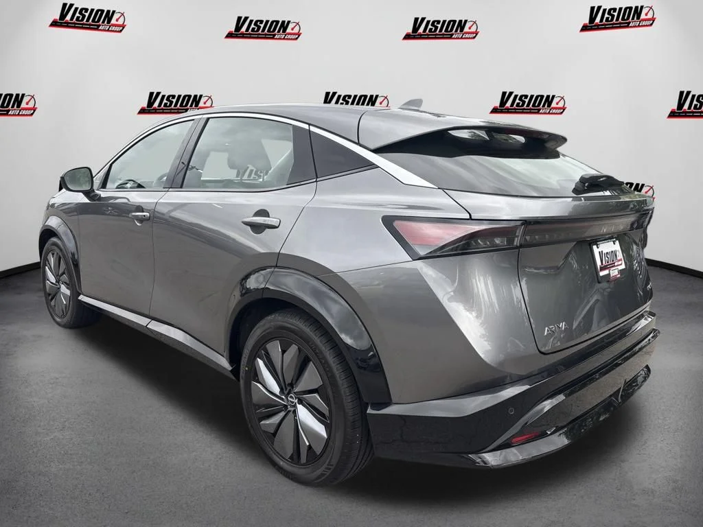 Used 2023 Gray Nissan EVOLVE+ image 9