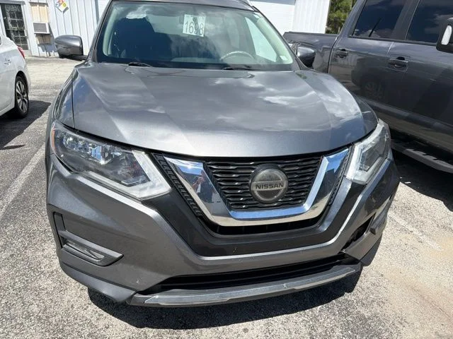 Used 2018 Gray Nissan SV image 8