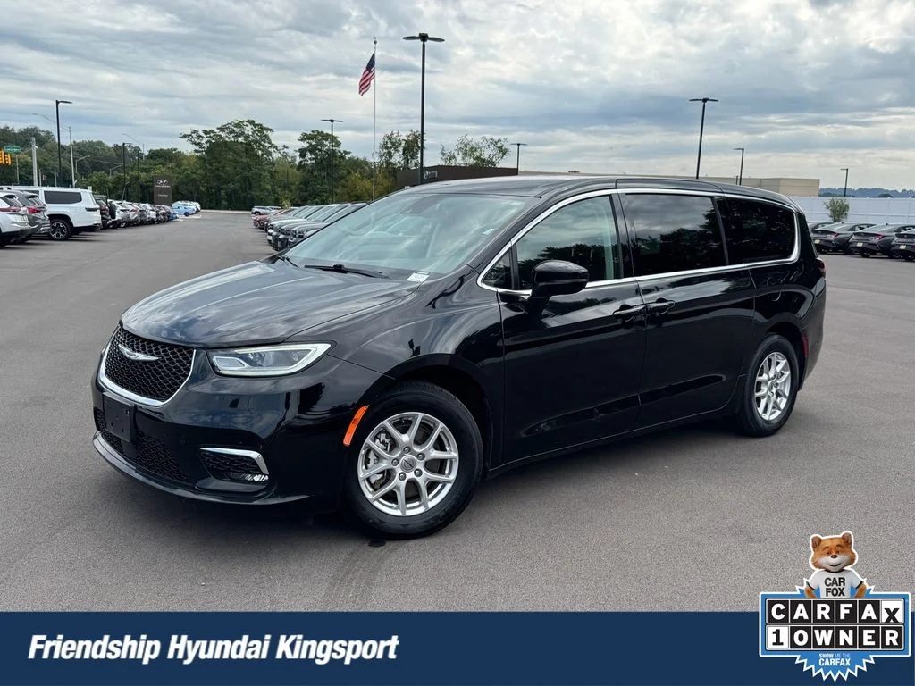 Used 2024 Black Chrysler Touring L image 1