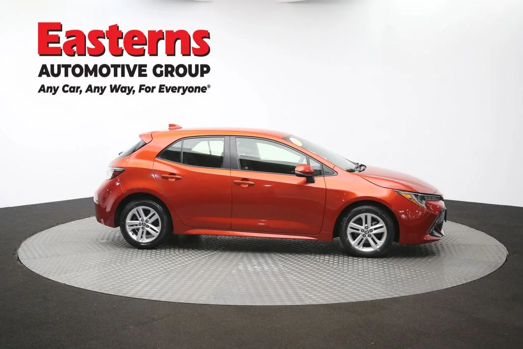 Used 2019 Red Toyota SE image 44