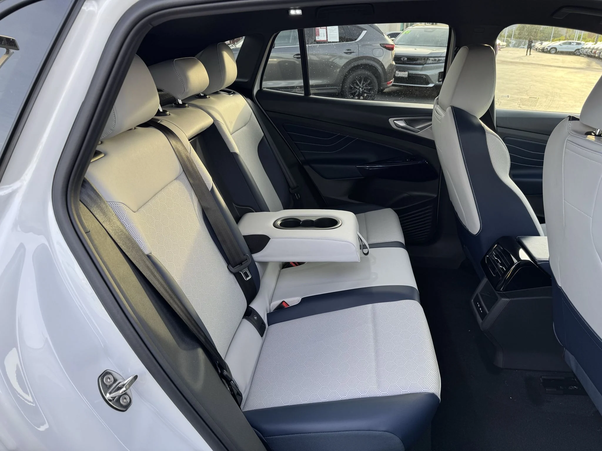 New 2026 Opal White Pearl Volkswagen Pro S image 31