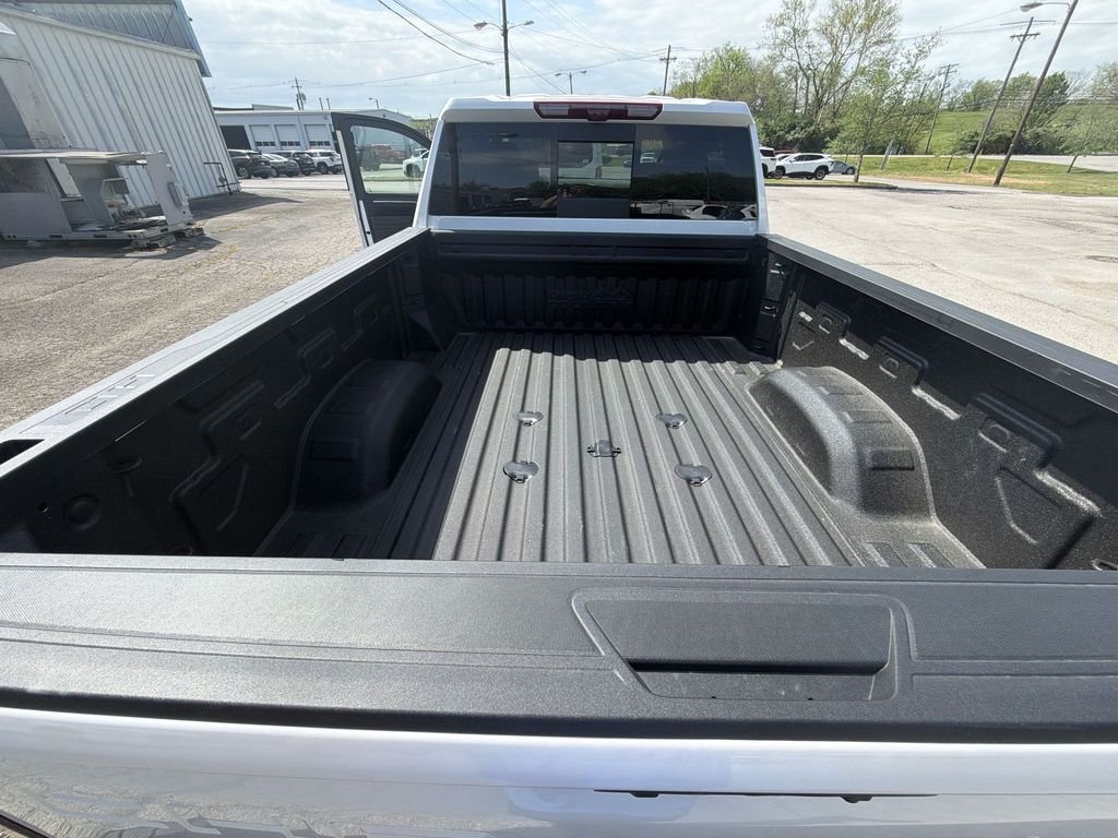 Used 2024 Beige Chevrolet High Country image 24