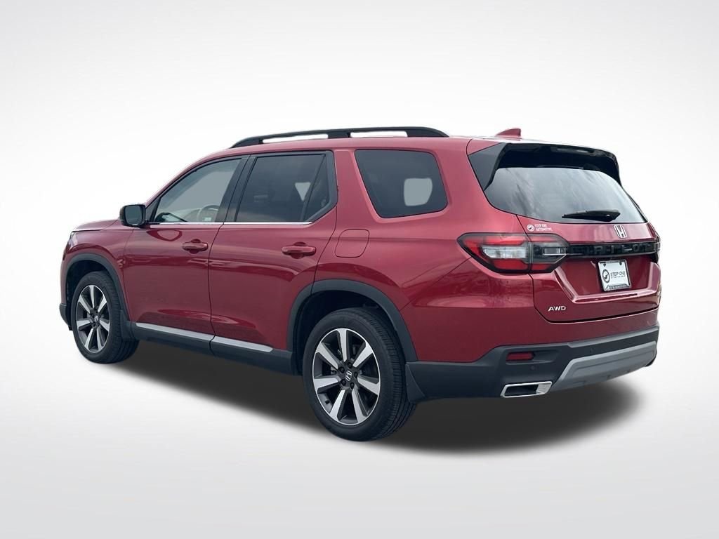 Used 2024  Honda Touring image 4